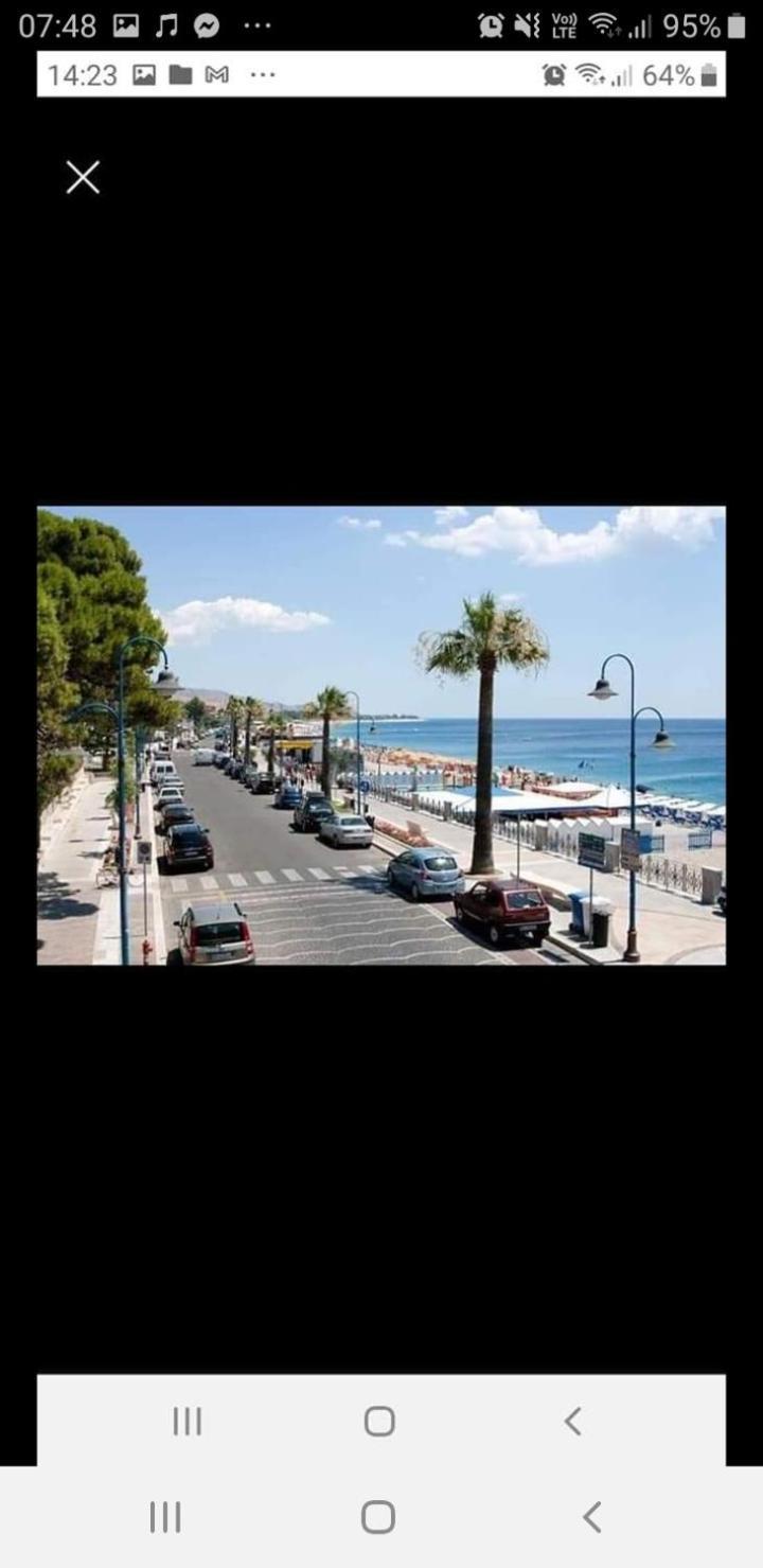 Bandiera Blu Marina di Gioiosa Ionica Habitación foto